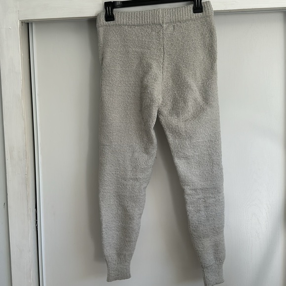 Kendall and Kylie gray sweatpants - Picture 2 of 4